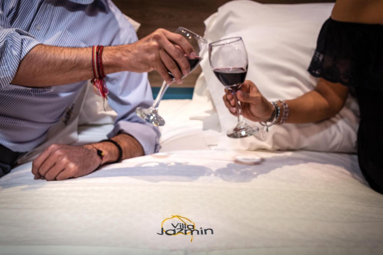 איקה Hotel Villa Jazmin מראה חיצוני תמונה